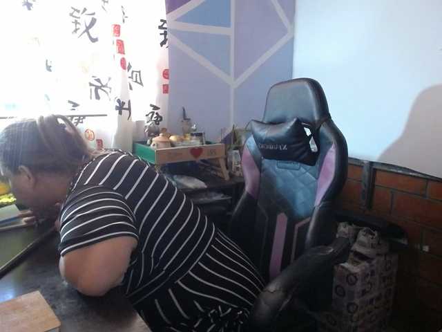 beautifulchubbyqueen live cam on BongaCams