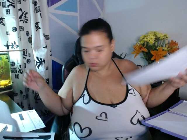 beautifulchubbyqueen, live now on BongaCams