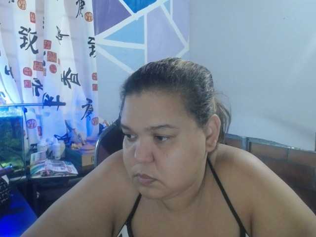 beautifulchubbyqueen live cam on BongaCams