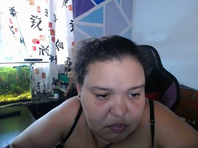beautifulchubbyqueen live cam