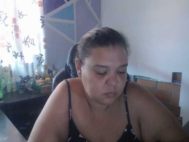 beautifulchubbyqueen live cam on BongaCams