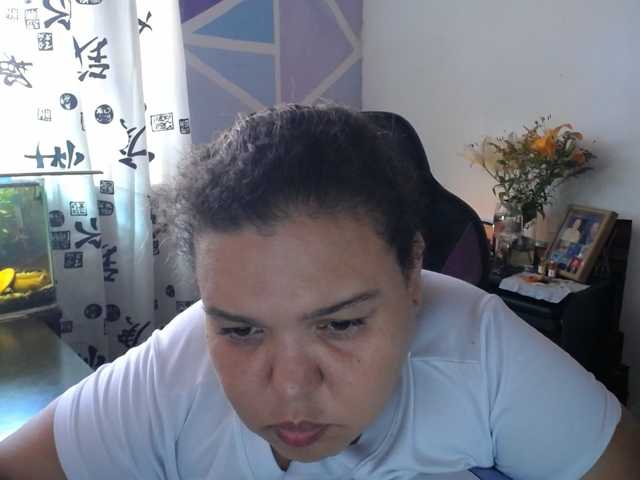 beautifulchubbyqueen live cam preview