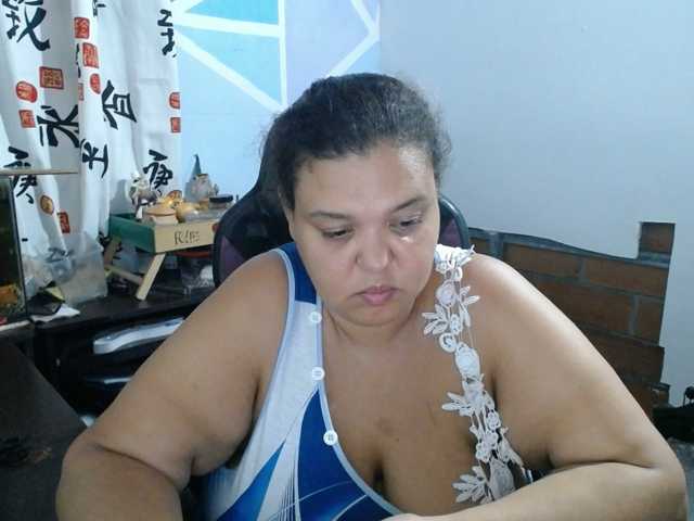 beautifulchubbyqueen live cam on BongaCams