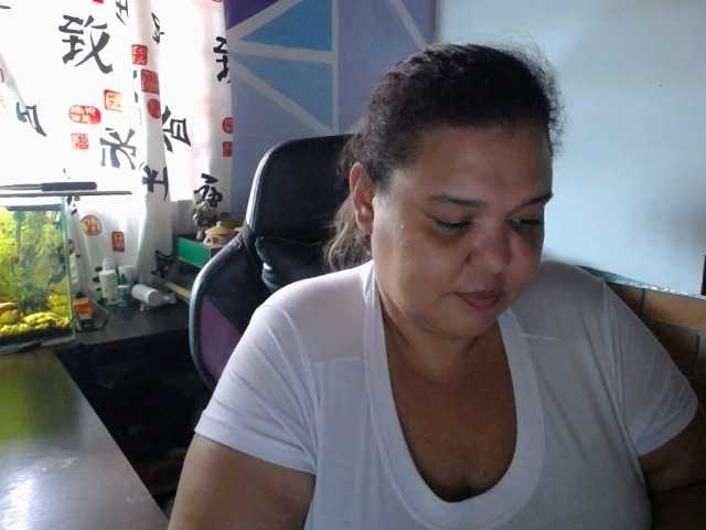 beautifulchubbyqueen live cam on BongaCams