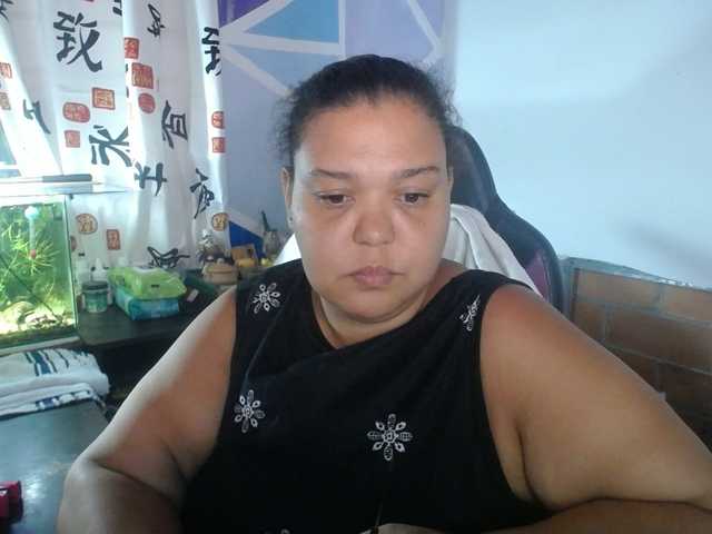 beautifulchubbyqueen live cam on BongaCams
