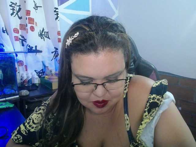 beautifulchubbyqueen webcam