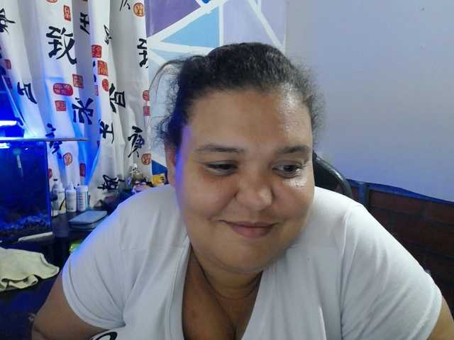 beautifulchubbyqueen live cam on BongaCams