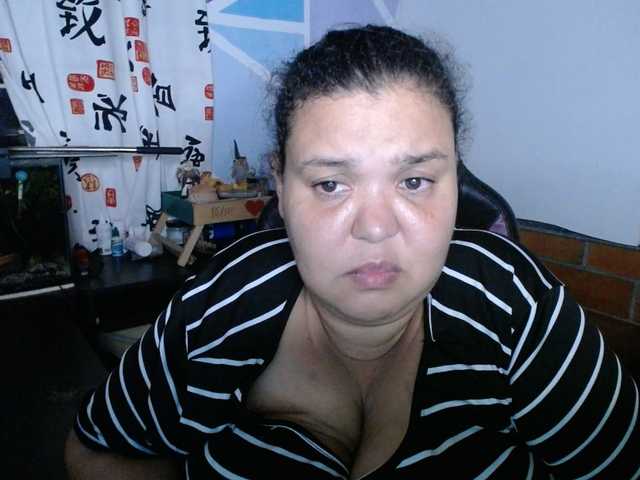 beautifulchubbyqueen live cam on BongaCams