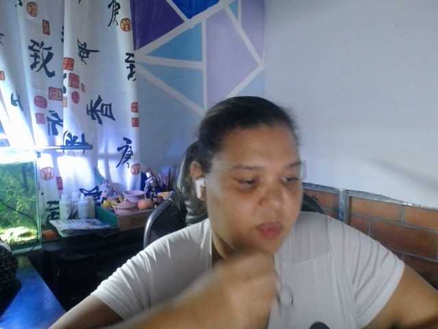 beautifulchubbyqueen live cam on BongaCams
