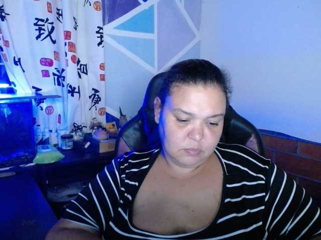 beautifulchubbyqueen Cam en directo en BongaCams