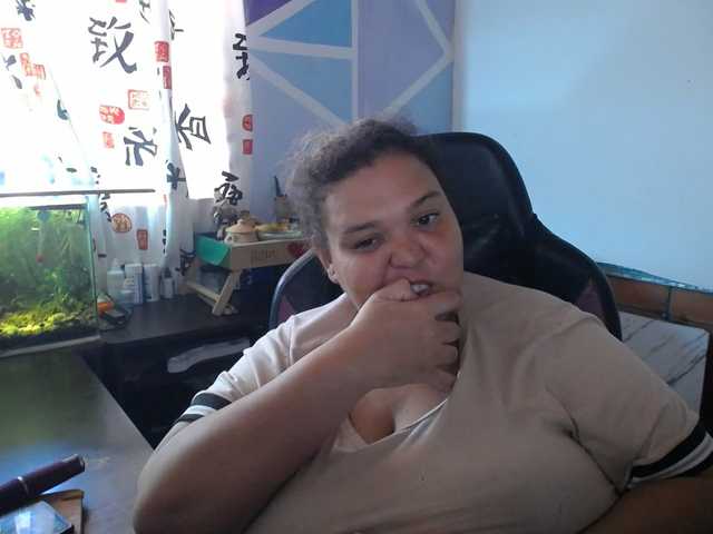 beautifulchubbyqueen live cam on BongaCams