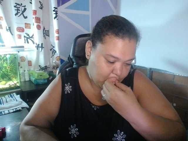 beautifulchubbyqueen live cam on BongaCams