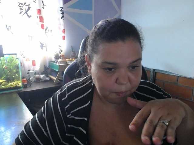 beautifulchubbyqueen live cam on BongaCams