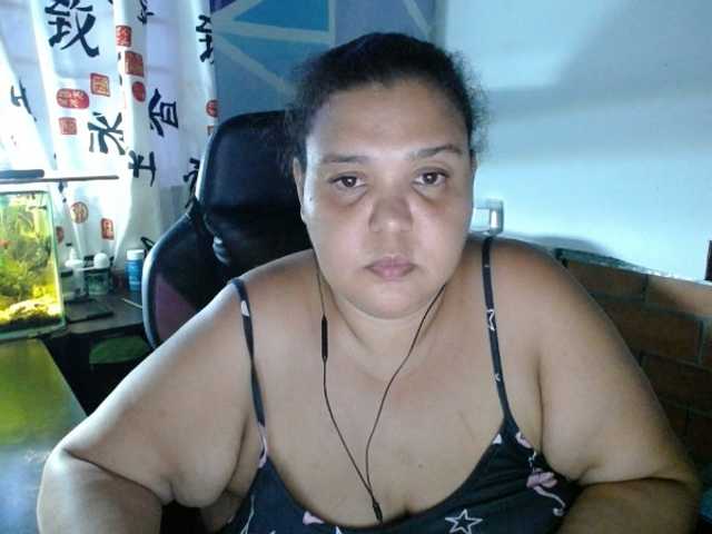beautifulchubbyqueen live cam on BongaCams