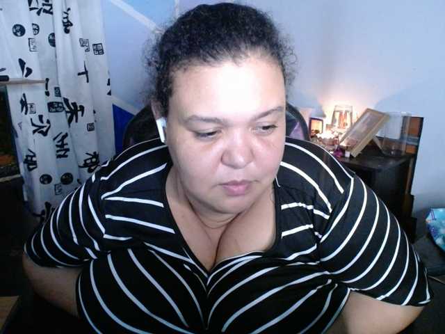 beautifulchubbyqueen live cam