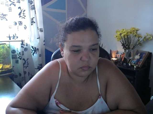 beautifulchubbyqueen live cam preview
