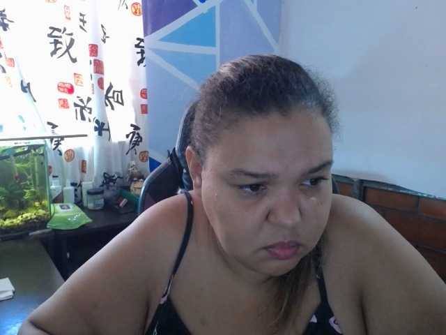 beautifulchubbyqueen live webcam show