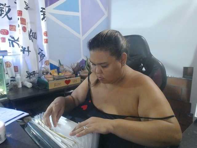 Preview of beautifulchubbyqueen