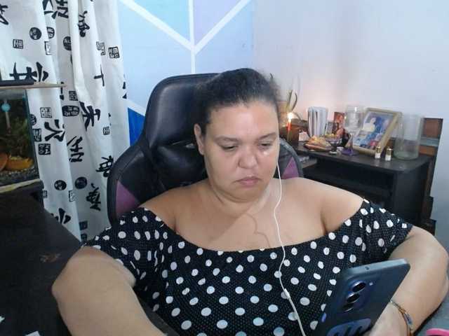 beautifulchubbyqueen live cam on BongaCams