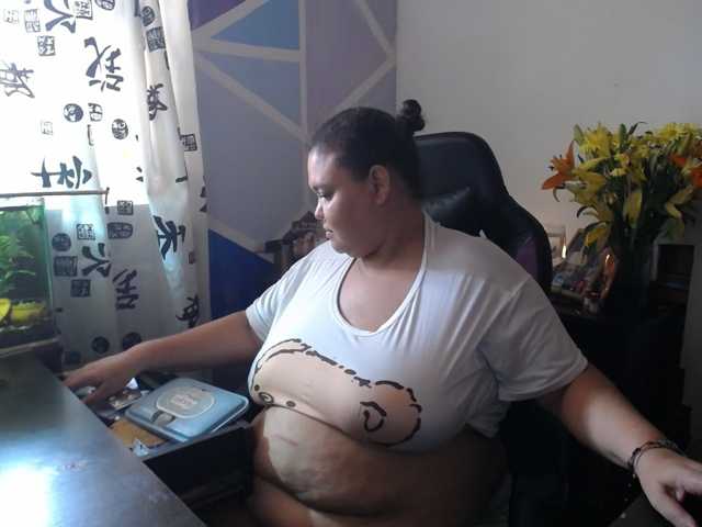 beautifulchubbyqueen webcam