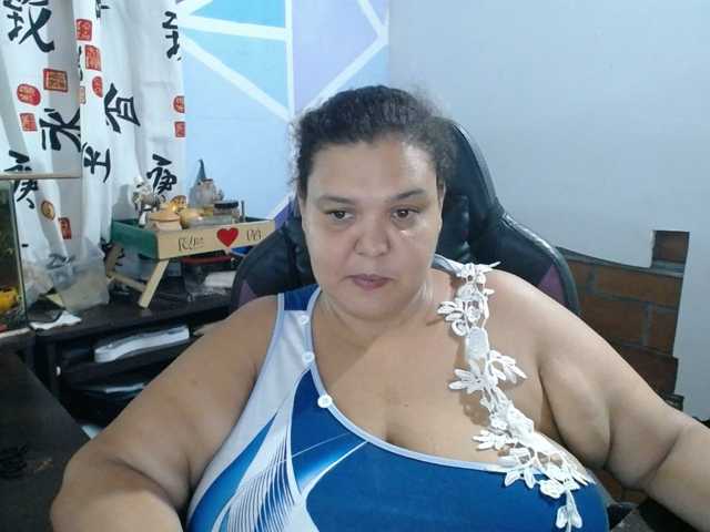 beautifulchubbyqueen live cam on BongaCams