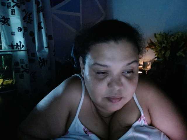 beautifulchubbyqueen live cam preview