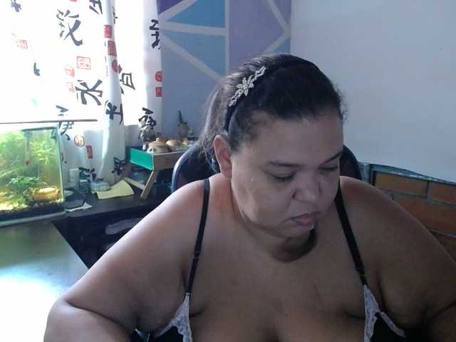 beautifulchubbyqueen live cam on BongaCams