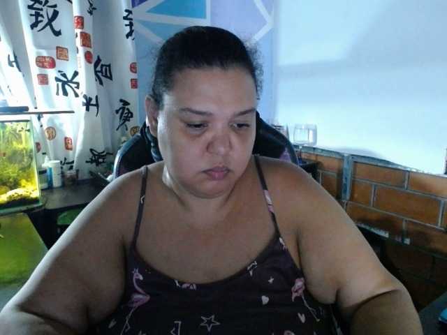 beautifulchubbyqueen live cam on BongaCams