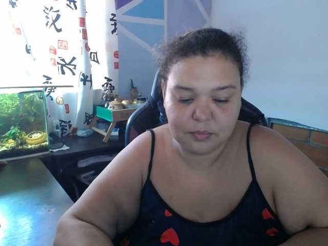 beautifulchubbyqueen live cam preview