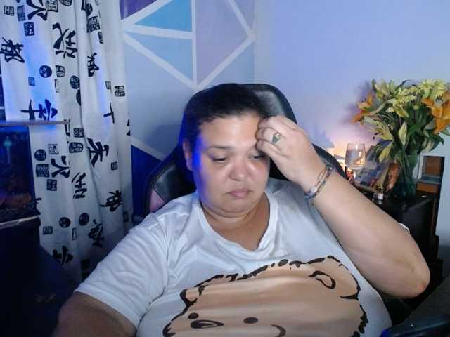 beautifulchubbyqueen live cam preview