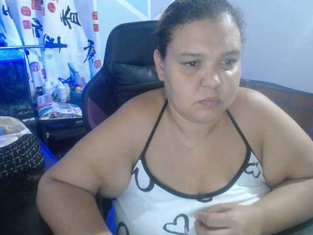beautifulchubbyqueen live cam on BongaCams