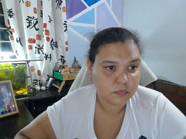 beautifulchubbyqueen live cam on BongaCams