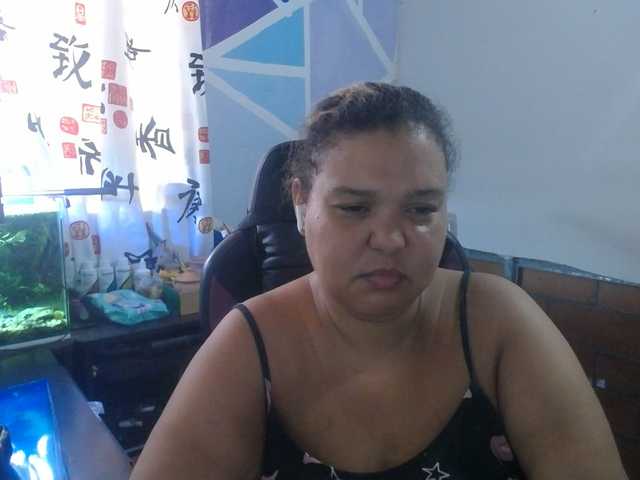 beautifulchubbyqueen live cam on BongaCams