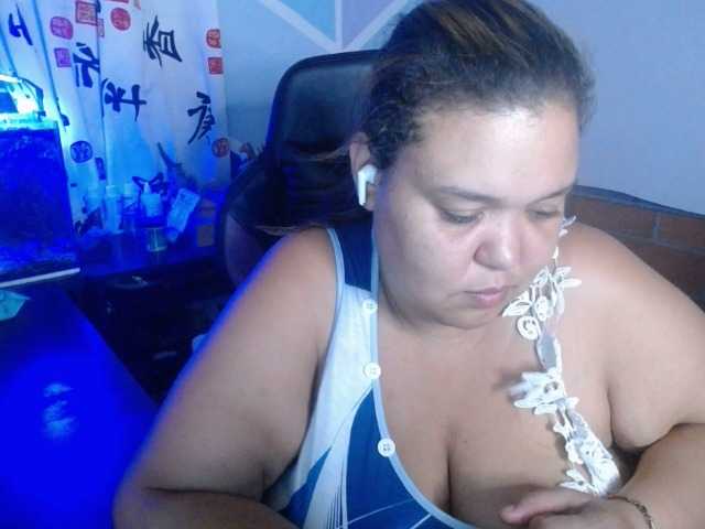 beautifulchubbyqueen webcam