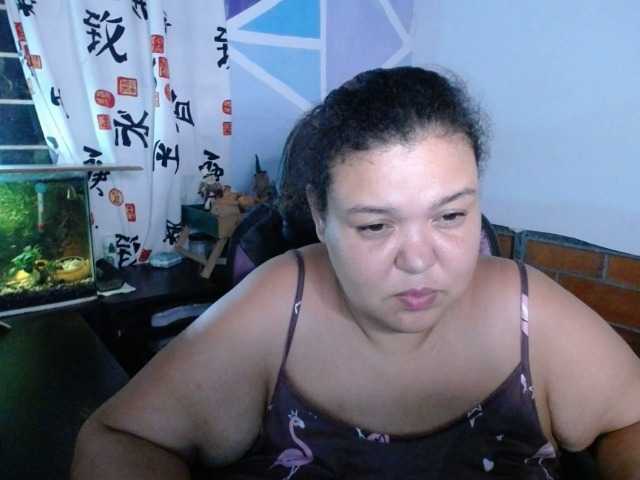 beautifulchubbyqueen live cam on BongaCams
