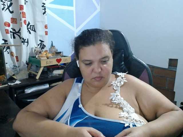 beautifulchubbyqueen live cam on BongaCams