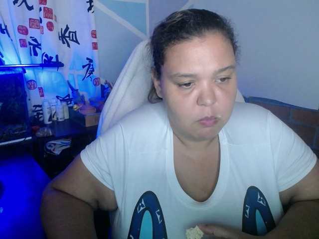 beautifulchubbyqueen live cam on BongaCams