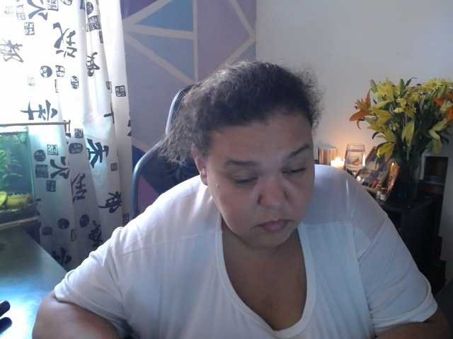 beautifulchubbyqueen live cam preview