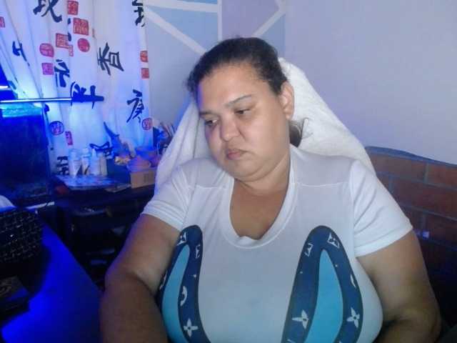 beautifulchubbyqueen live cam on BongaCams