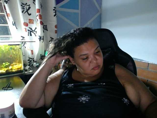 beautifulchubbyqueen live cam preview