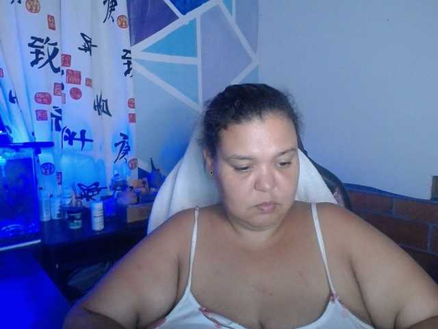 beautifulchubbyqueen live cam on BongaCams