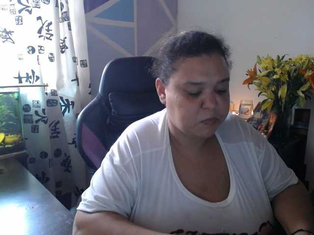 beautifulchubbyqueen live cam preview
