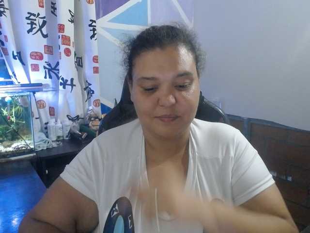 beautifulchubbyqueen live cam on BongaCams