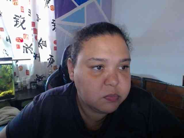 beautifulchubbyqueen webcam