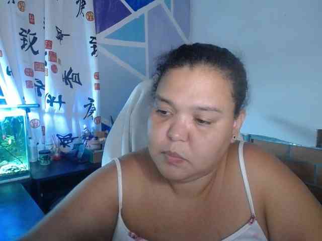 beautifulchubbyqueen webcam