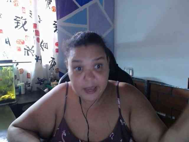 beautifulchubbyqueen webcam