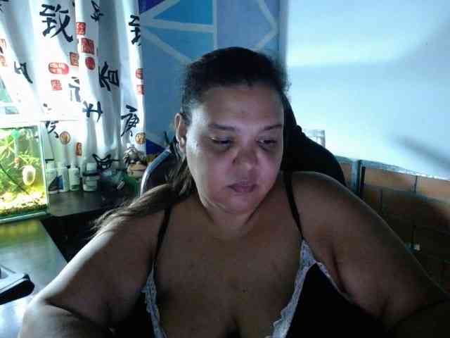 beautifulchubbyqueen webcam