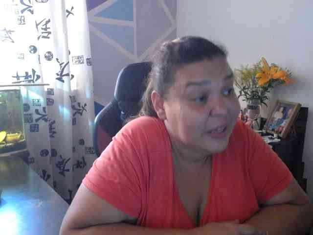beautifulchubbyqueen webcam