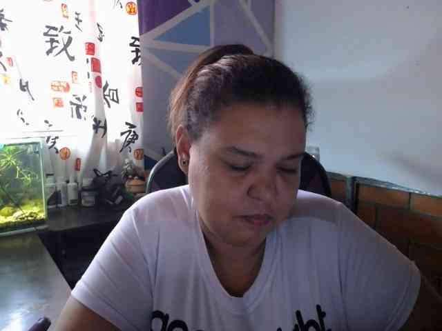 beautifulchubbyqueen webcam