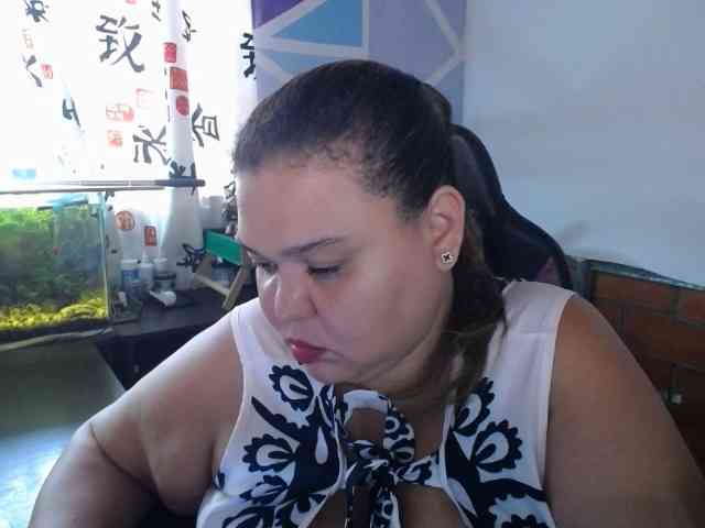 beautifulchubbyqueen webcam